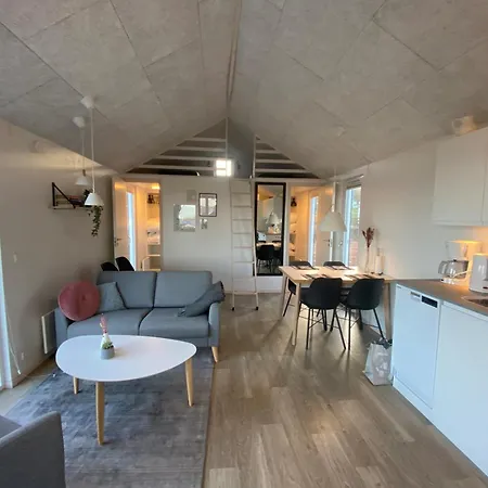 Dcu-camping Gronninghoved مكان تخييم Sjolund